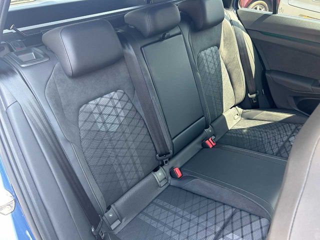 VOLKSWAGEN GOLF VARI 2025 Image 31