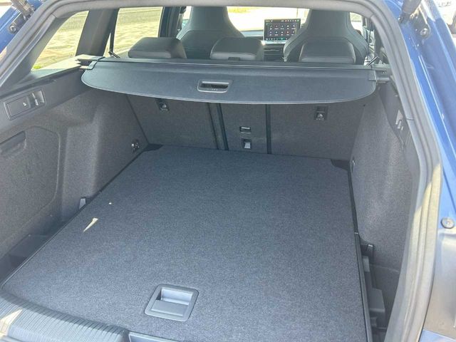 VOLKSWAGEN GOLF VARI 2025 Image 31