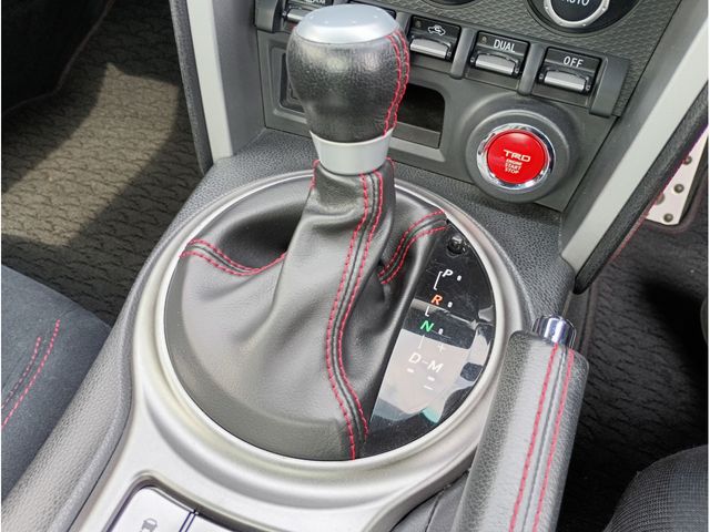 TOYOTA 86 2012 Image 31