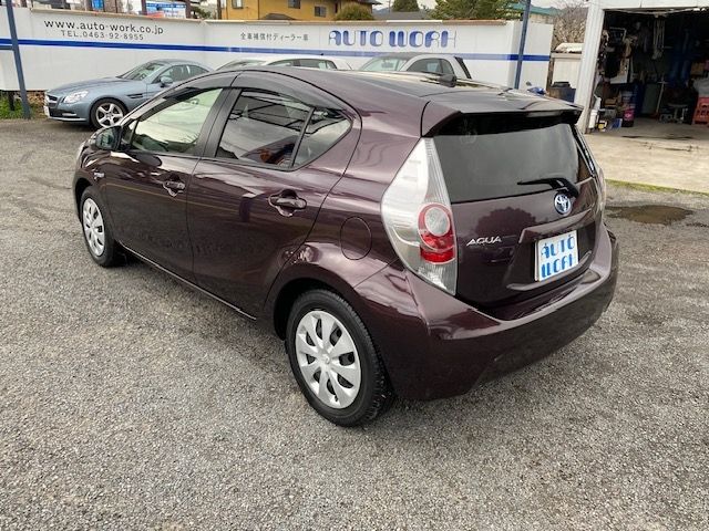 TOYOTA AQUA 2014 Image 31