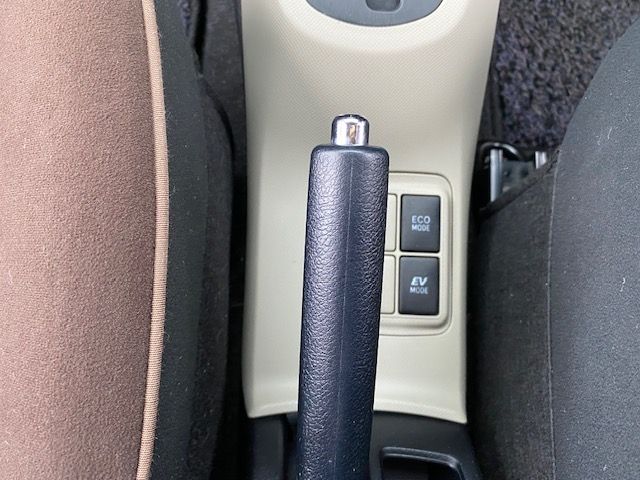 TOYOTA AQUA 2014 Image 31