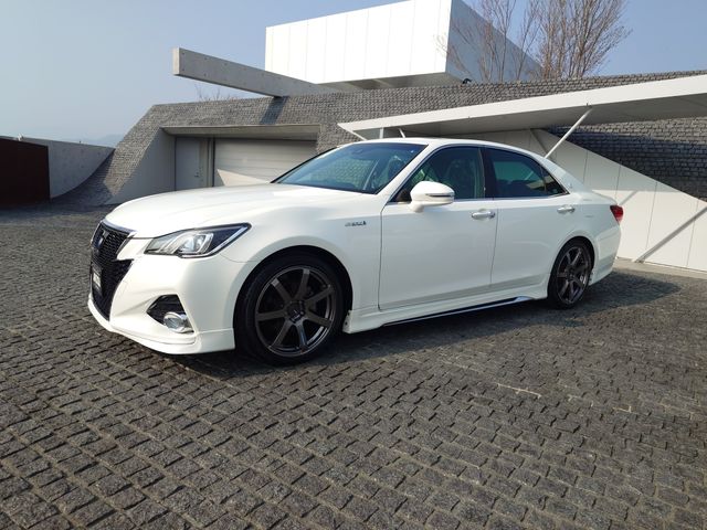 TOYOTA CROWN SEDAN HYBRID 2017 Image 31