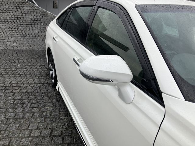 TOYOTA CROWN SEDAN HYBRID 2018 Image 31