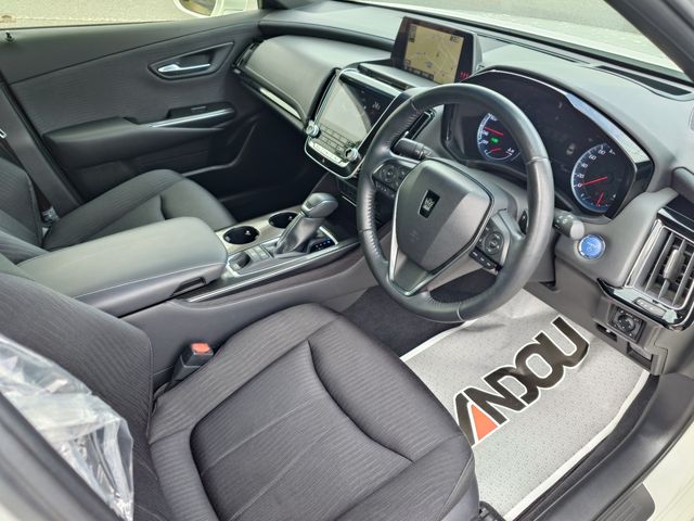 TOYOTA CROWN SEDAN HYBRID 2018 Image 31