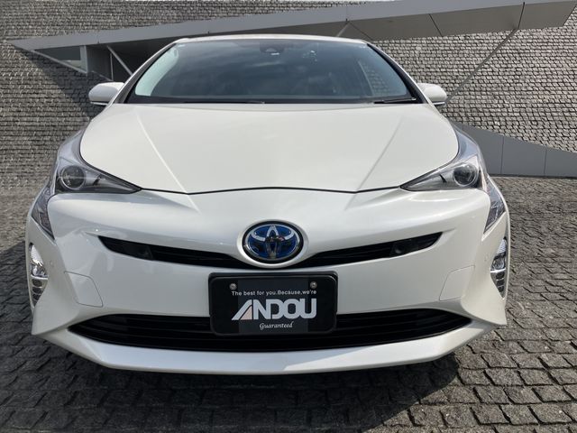 TOYOTA PRIUS 2017 Image 31