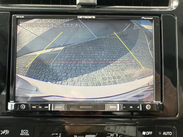 TOYOTA PRIUS 2017 Image 31