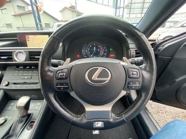 TOYOTA LEXUS RC200T 2015 Image 31