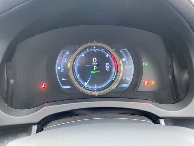 TOYOTA LEXUS RC200T 2015 Image 31