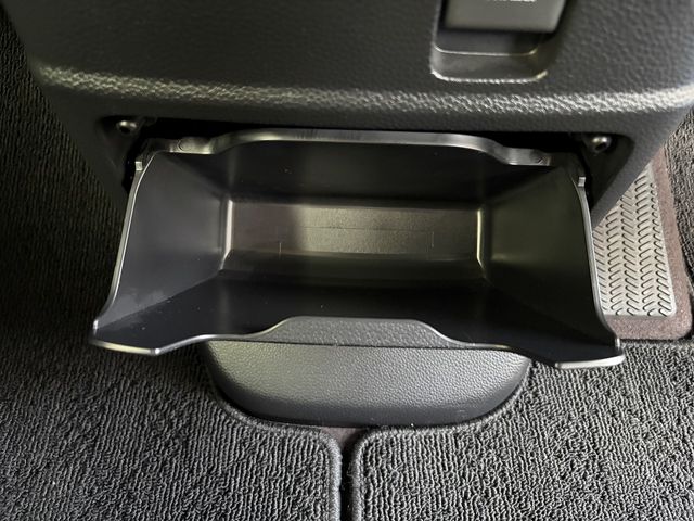 HONDA N BOX CUSTOM 2020 Image 31