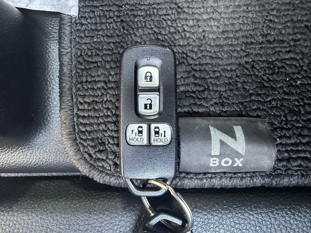 HONDA N BOX CUSTOM 2020 Image 31