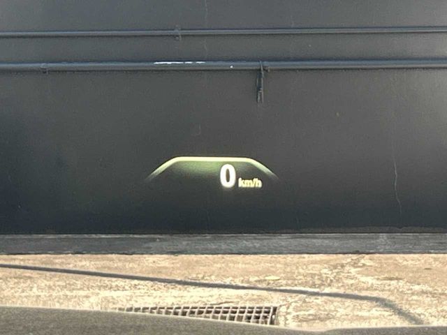 BMW 5SERIES TOURING 2018 Image 31