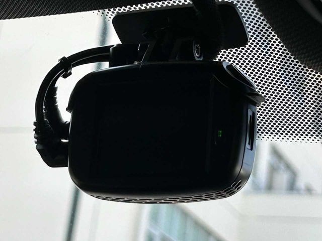 BMW 5SERIES TOURING 2018 Image 31