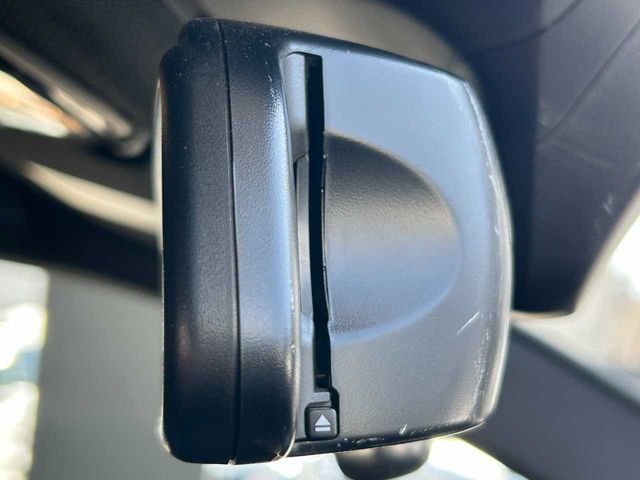 BMW 5SERIES TOURING 2018 Image 31