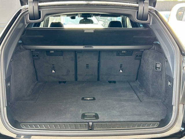 BMW 5SERIES TOURING 2018 Image 31