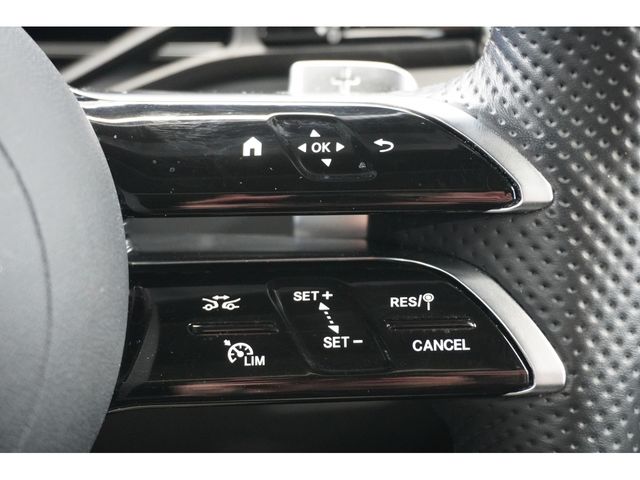 MERCEDES BENZ GLC CL 2024 Image 31