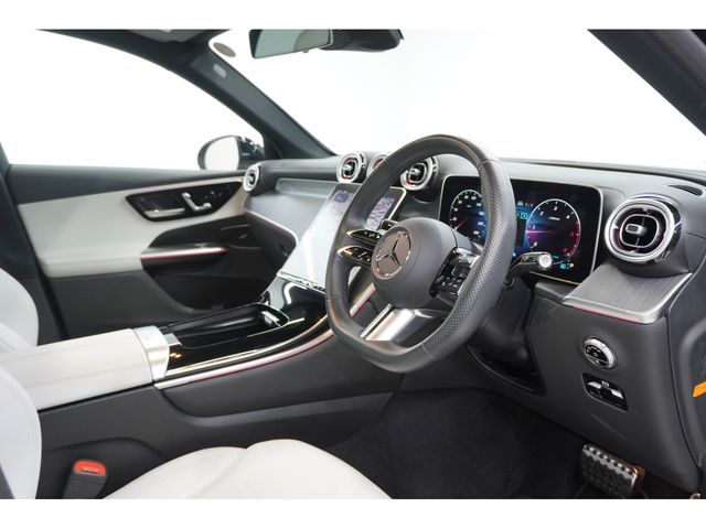 MERCEDES BENZ GLC CL 2024 Image 31