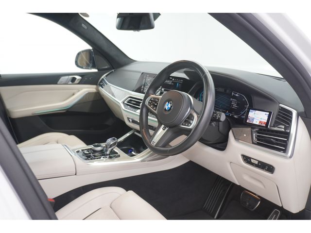 BMW X7 2021 Image 31