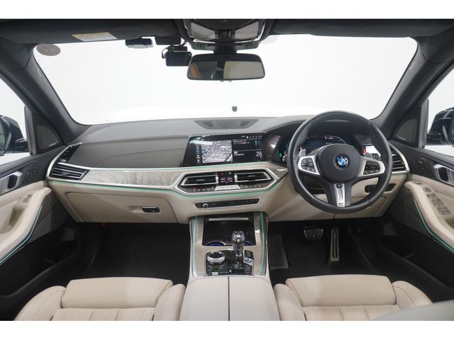 BMW X7 2021 Image 31