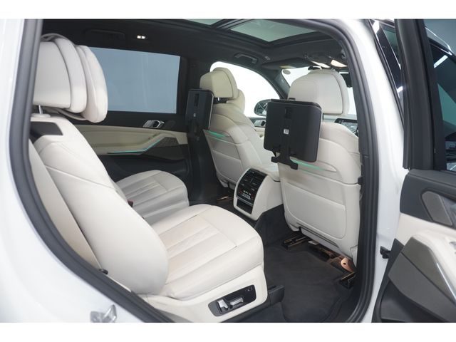 BMW X7 2021 Image 31