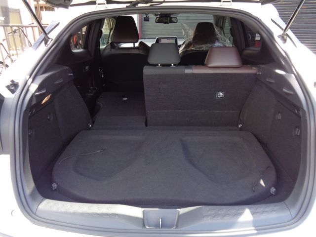 TOYOTA C-HR 2017 Image 31