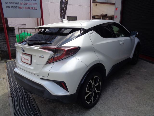 TOYOTA C-HR 2017 Image 31