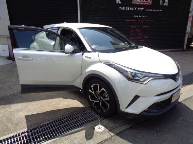 TOYOTA C-HR 2017 Image 31