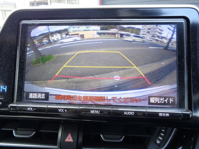 TOYOTA C-HR 2017 Image 31