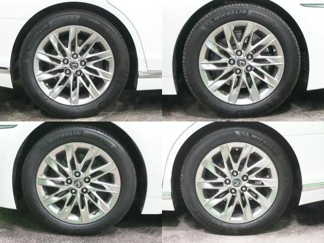 TOYOTA LEXUS LS500 2019 Image 31