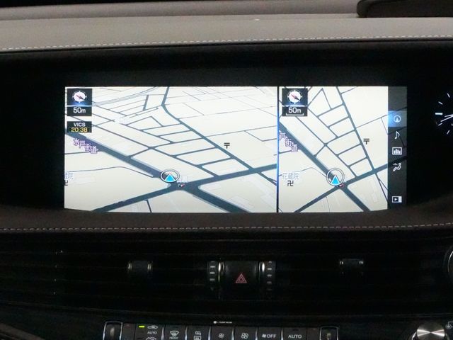 TOYOTA LEXUS LS500 2019 Image 31