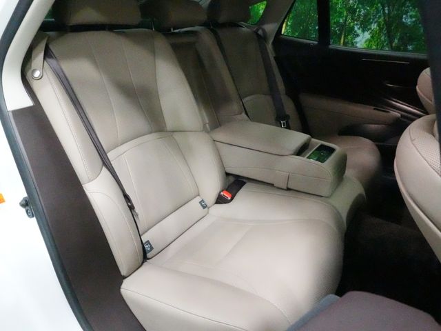 TOYOTA LEXUS LS500 2019 Image 31