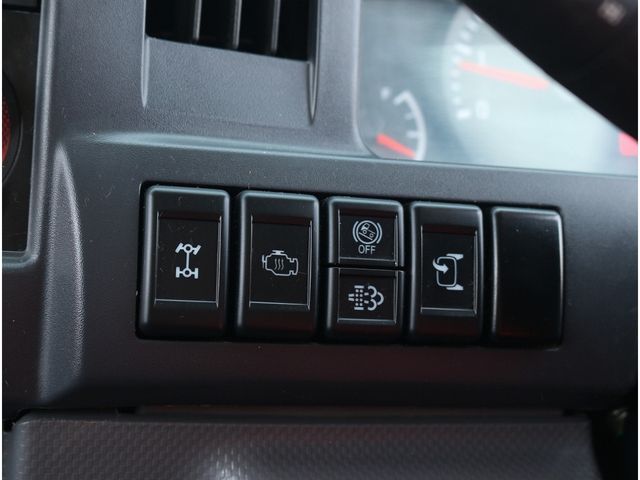 ISUZU ELF 2019 Image 31