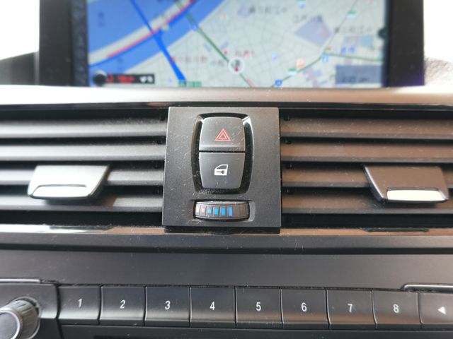 BMW 1SERIES 2013 Image 31