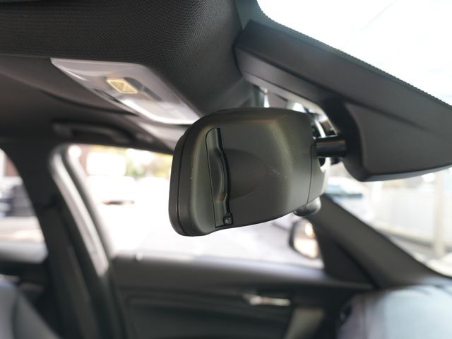 BMW 1SERIES 2013 Image 31