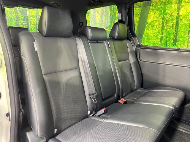 TOYOTA ESQUIRE 2017 Image 31