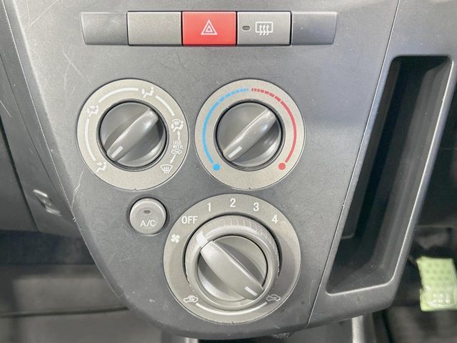 DAIHATSU MIRA VAN 2015 Image 31