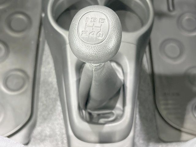 DAIHATSU MIRA VAN 2015 Image 31