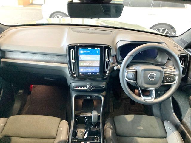 VOLVO C40 2023 Image 31