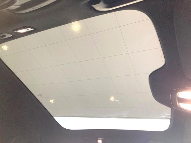 VOLVO C40 2023 Image 31