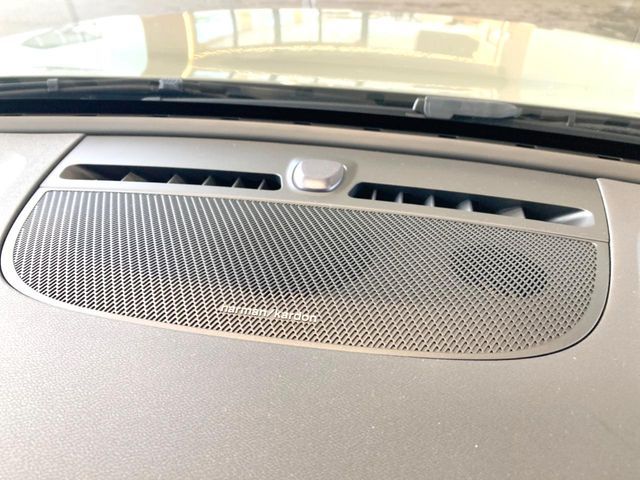 VOLVO C40 2023 Image 31