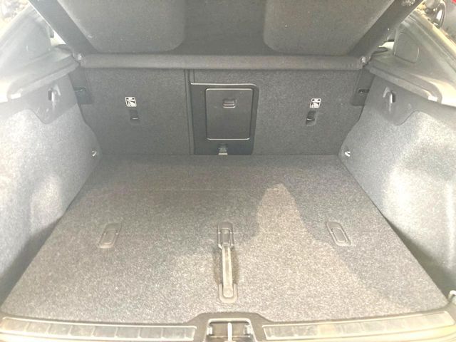 VOLVO C40 2023 Image 31