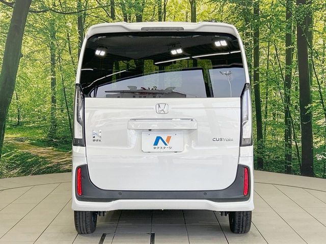 HONDA N BOX CUSTOM 2023 Image 31