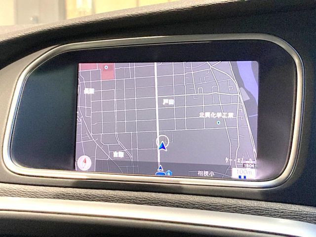 VOLVO V40 2019 Image 31