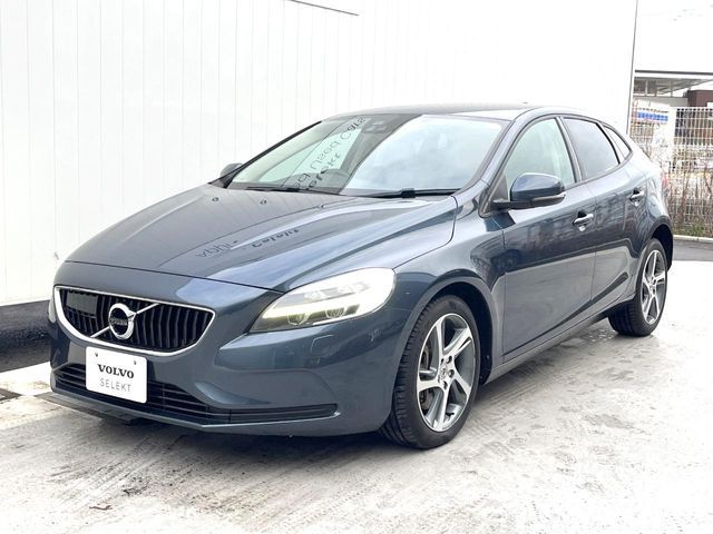 VOLVO V40 2019 Image 31