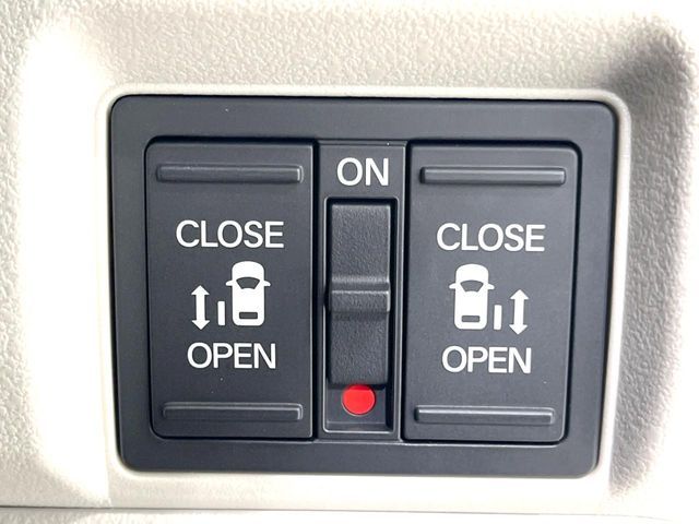 HONDA N BOX 2025 Image 31