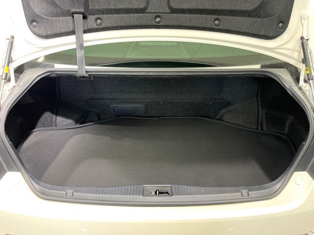 TOYOTA CROWN SEDAN HYBRID 2015 Image 31