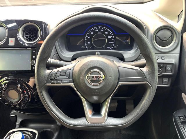 NISSAN NOTE 2018 Image 31