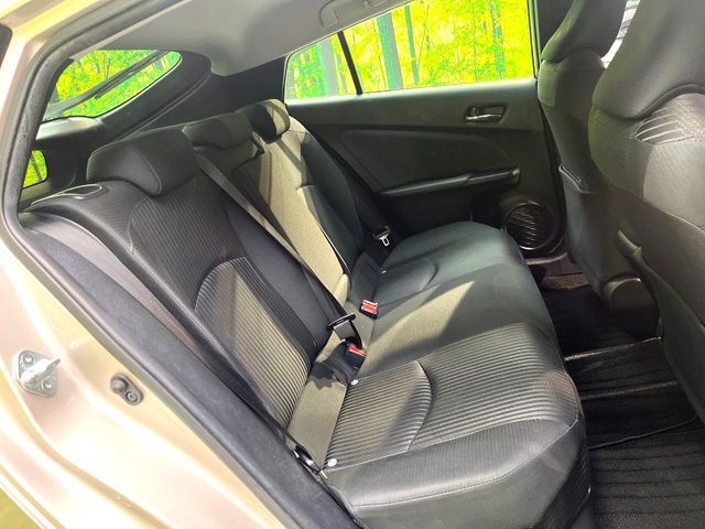 TOYOTA PRIUS 2019 Image 31