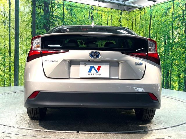 TOYOTA PRIUS 2019 Image 31