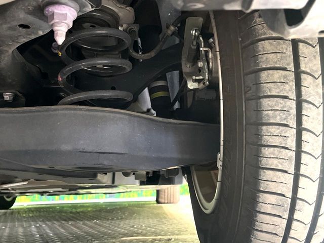 TOYOTA PRIUS 2019 Image 31