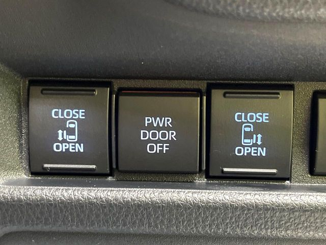 TOYOTA SIENTA HYBRID 2024 Image 31